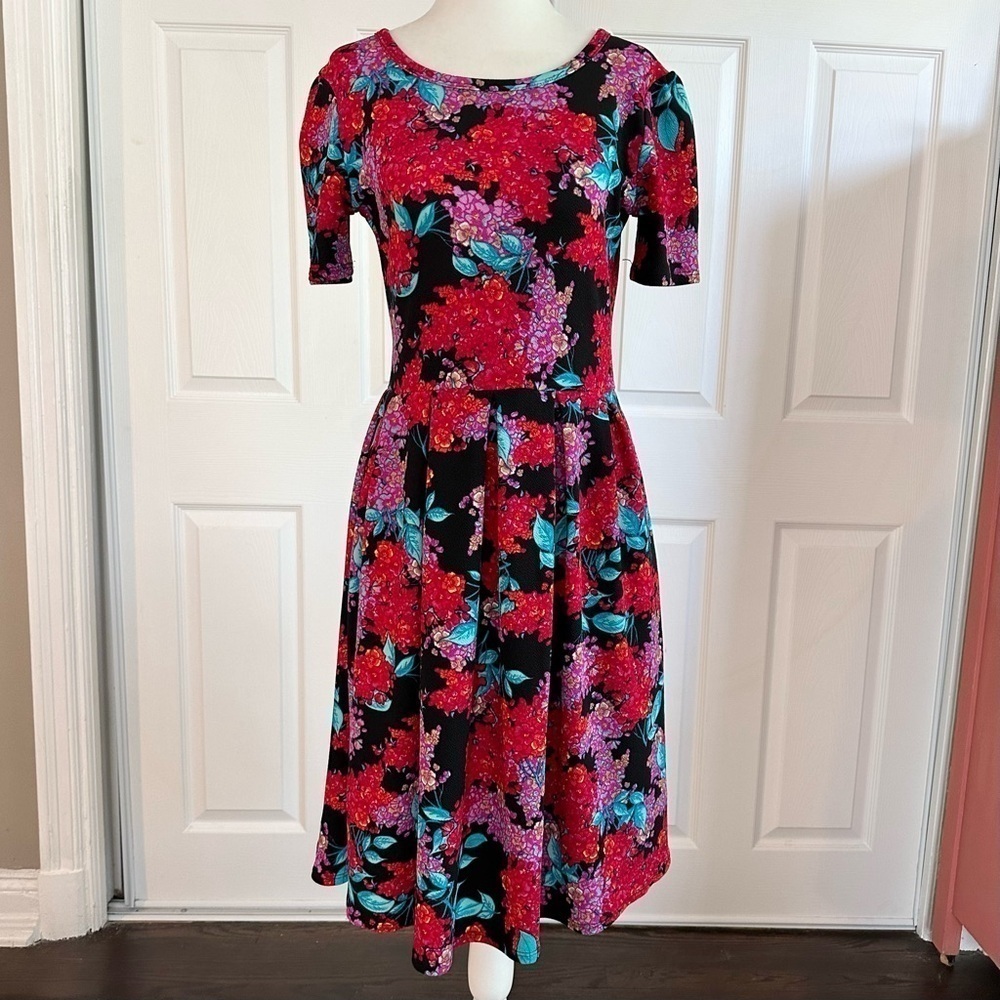 Lularoe Black Red Purple Teal Floral Amelia Dress
